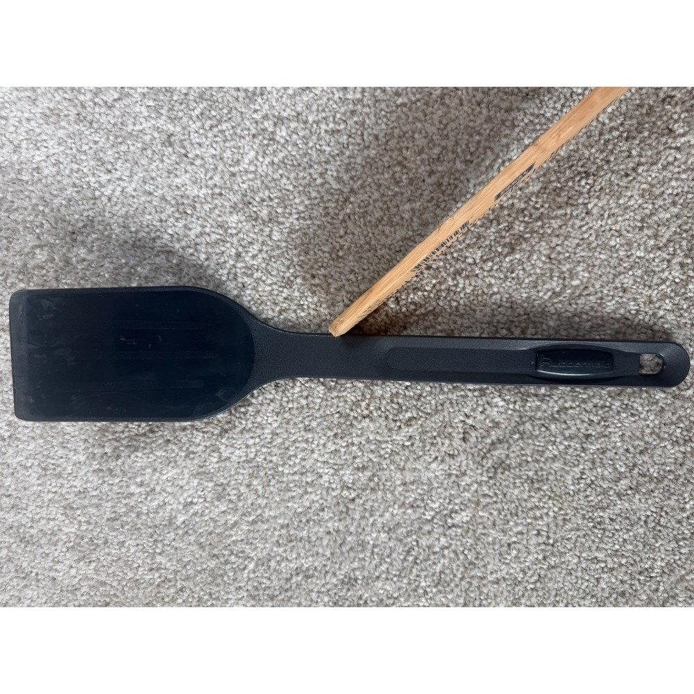 Vintage Rubbermaid 1971 Black Nylon Narrow Spatula Flipper Turner Plastic 12.5"